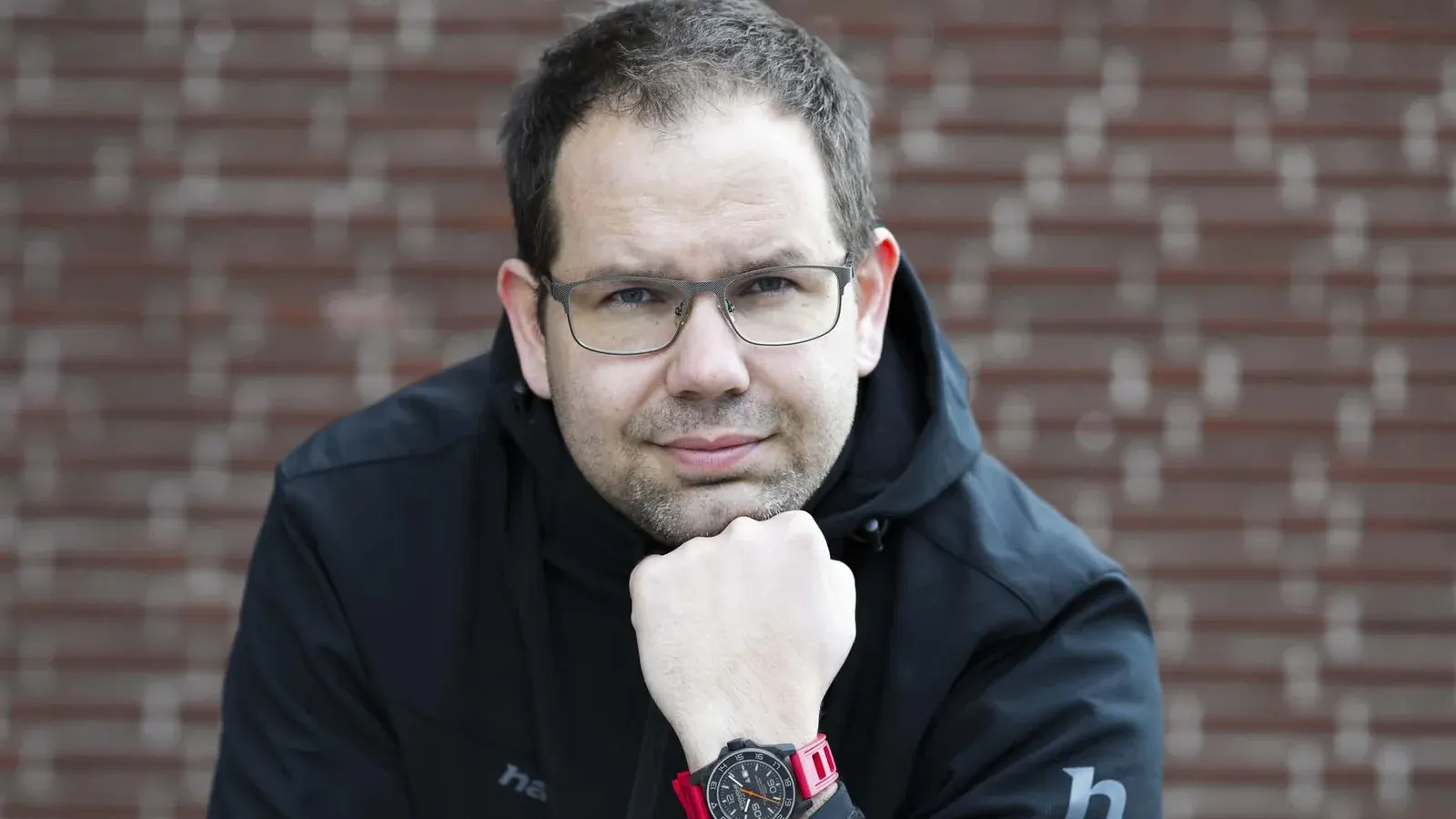 Jiří Šejna, zakladatel PROVOKE, s hodinkami na zápěstí